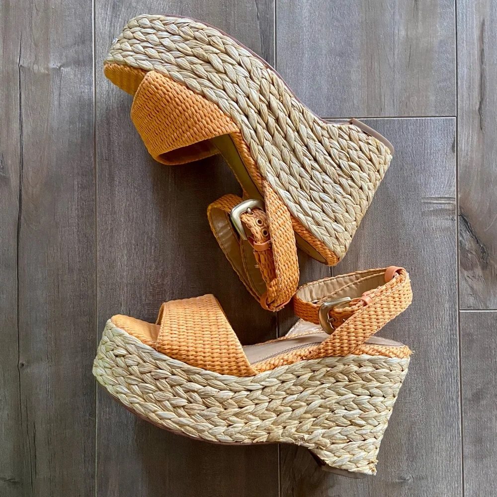Sam Edelman April Platform Wedge Espadrille Sandal in Mari Gold Raffia